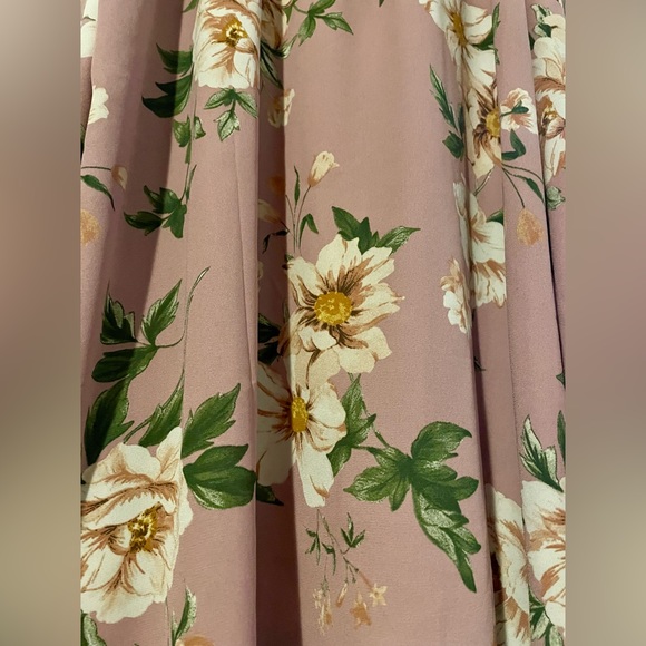 Torrid Floral Pleated Halter Tank (plus size; size 00) - Picture 3 of 10